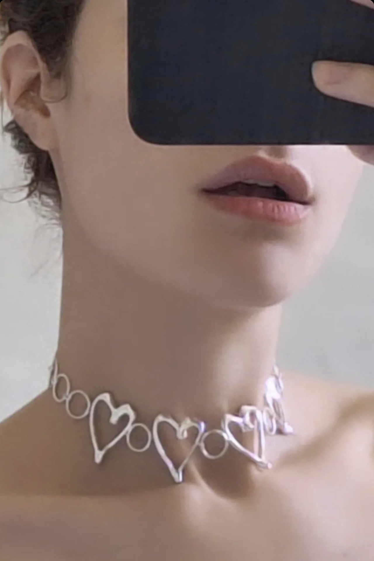 MELTING HEARTS Choker