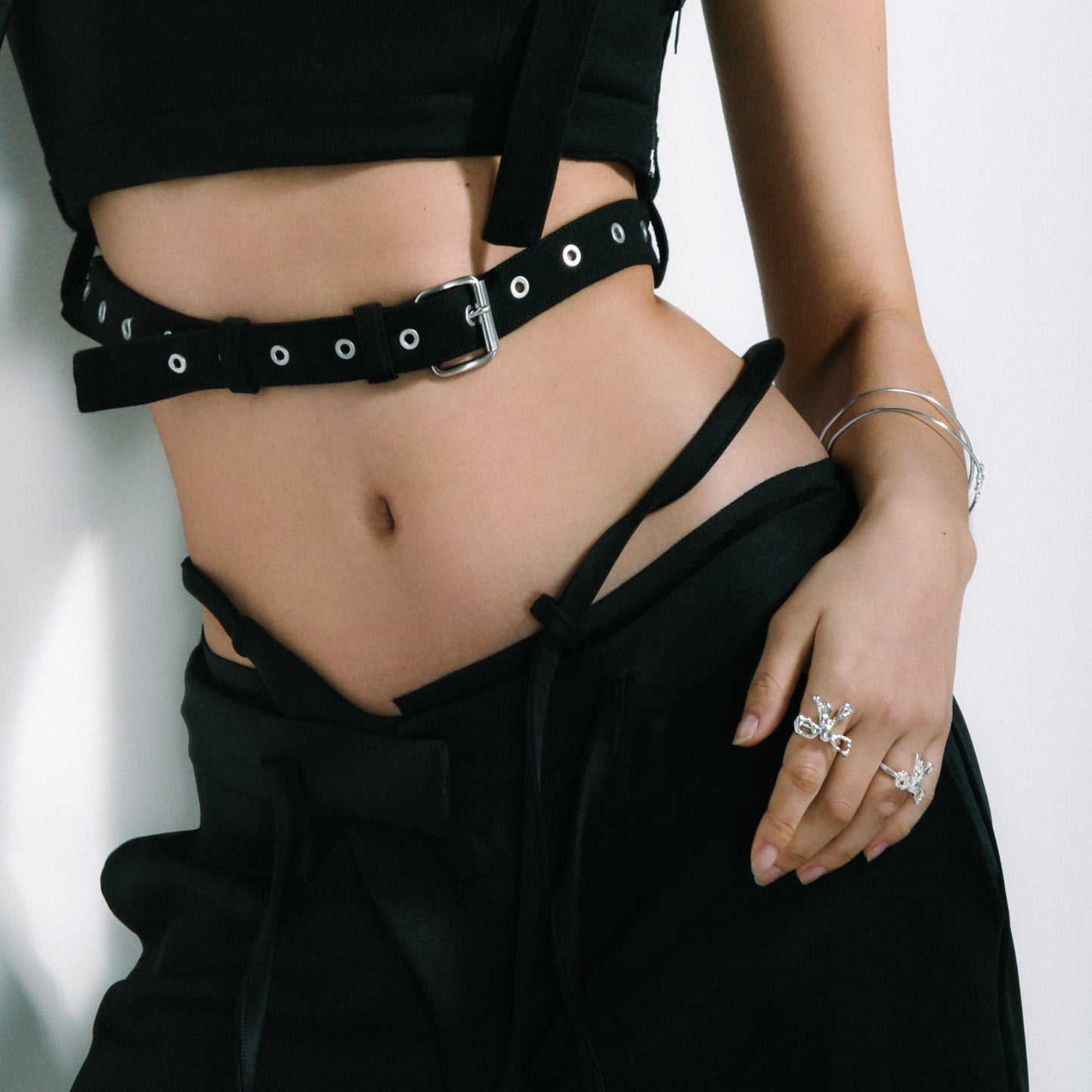 LIQUIFIED BOW Bangle