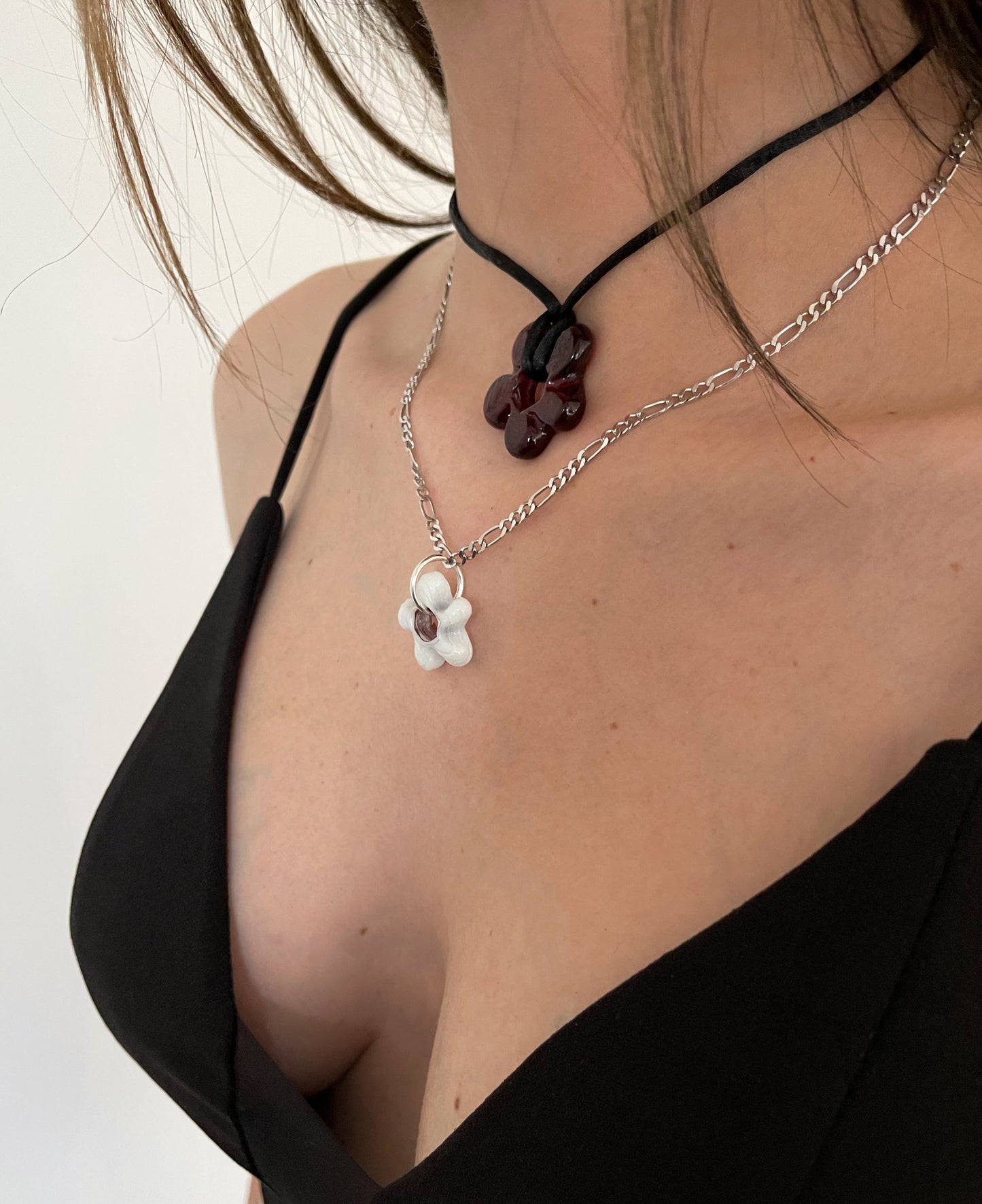 COSMIC SMALL Glass Flower with Figaro Chain