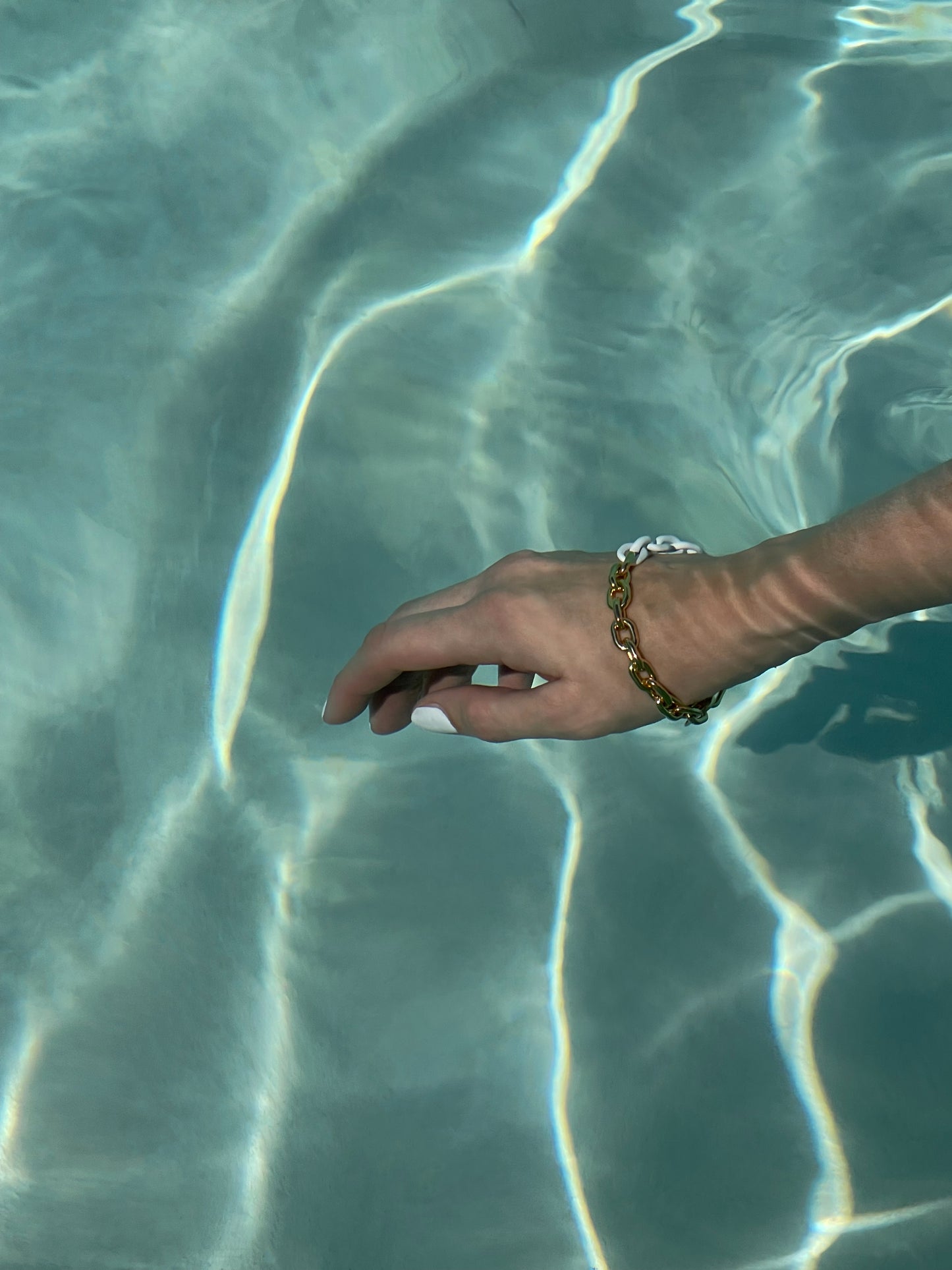 MOITIÉ-MOITIÉ - White Dipped Chain Bracelet