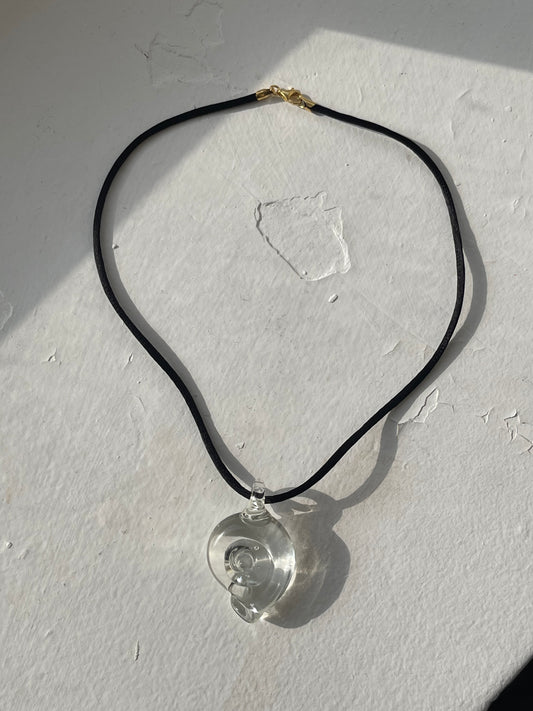 GLASS SHELL Necklace