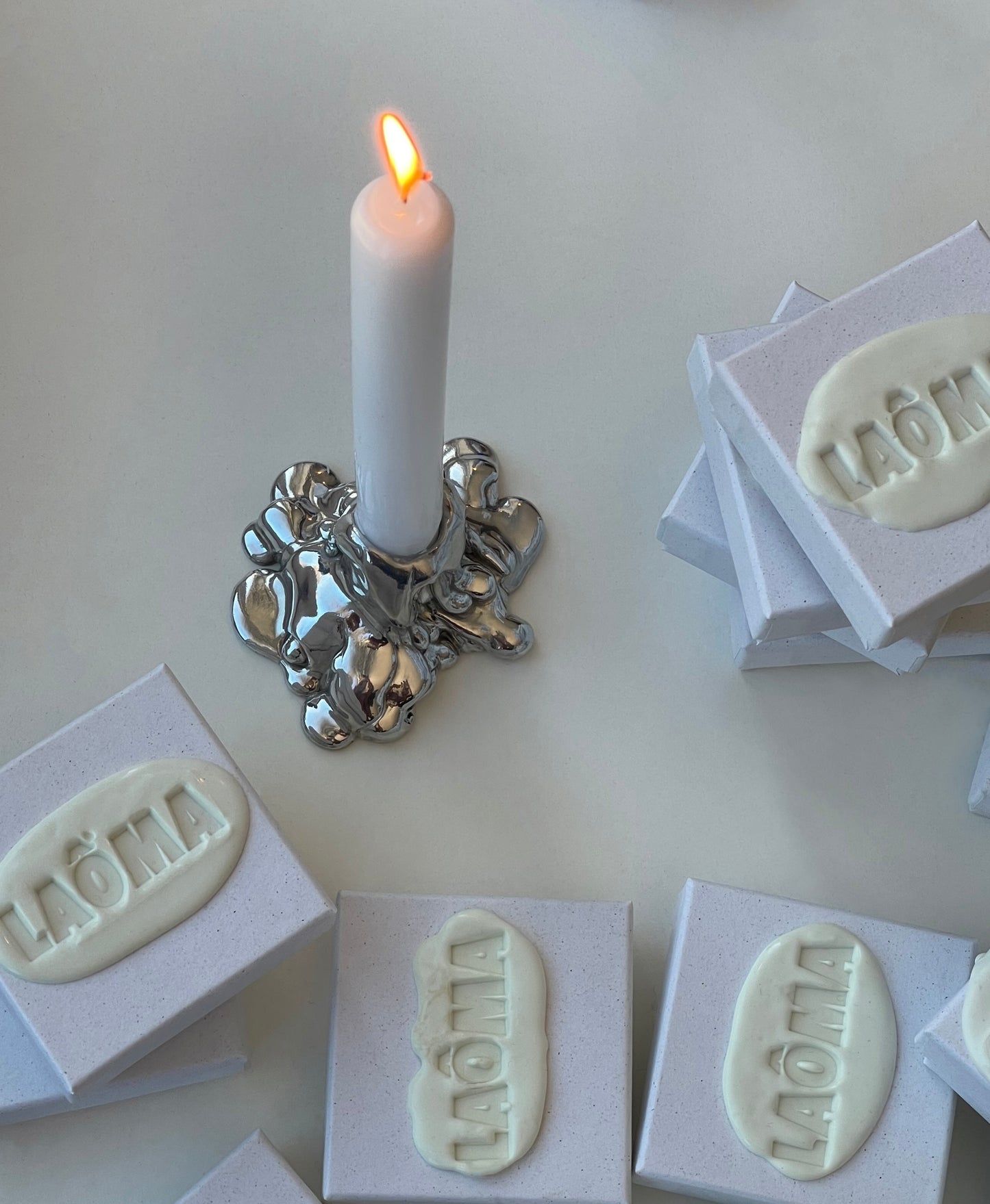 DRIPPY LAVA Candleholder