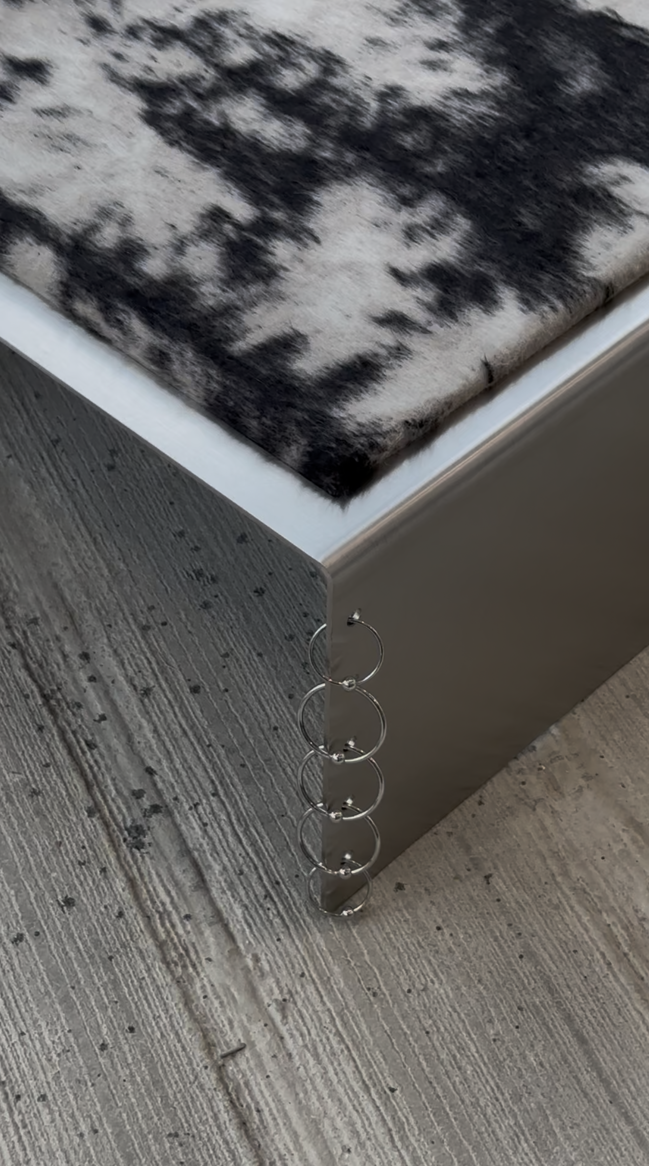 PIERCED COSMIC FLOWER Dog Bed