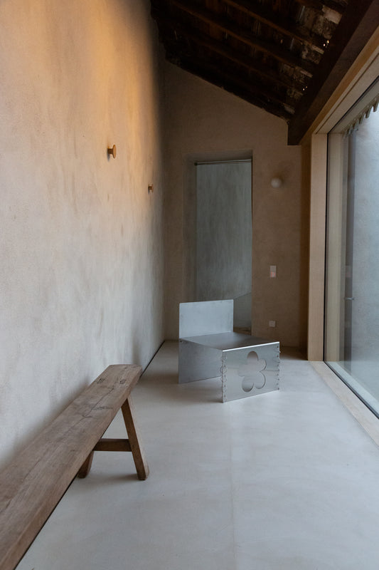 PIERCED COSMIC FLOWER Chair