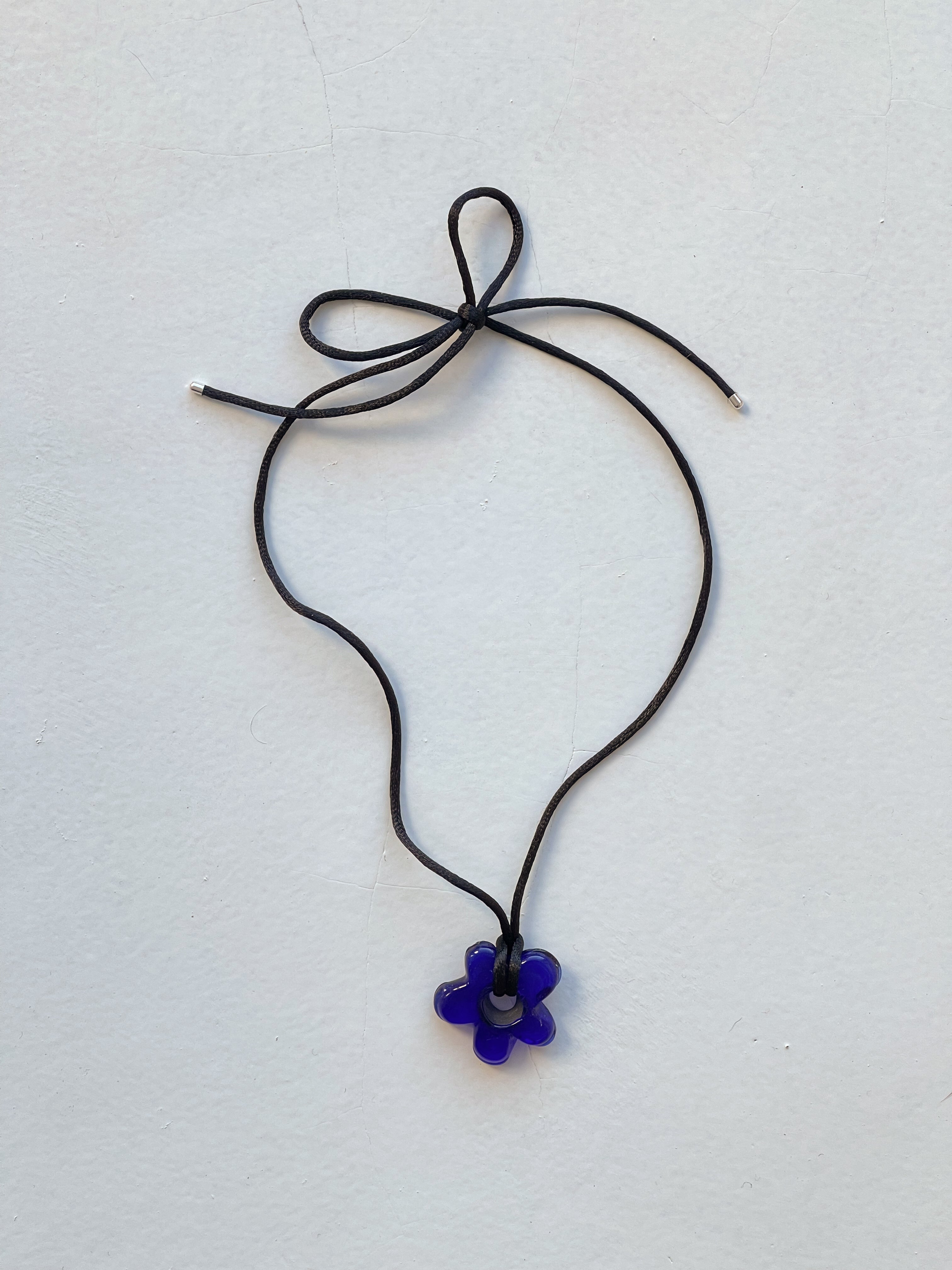 COSMIC MEDIUM GLASS FLOWER Necklace – LAÔMA ATELIER